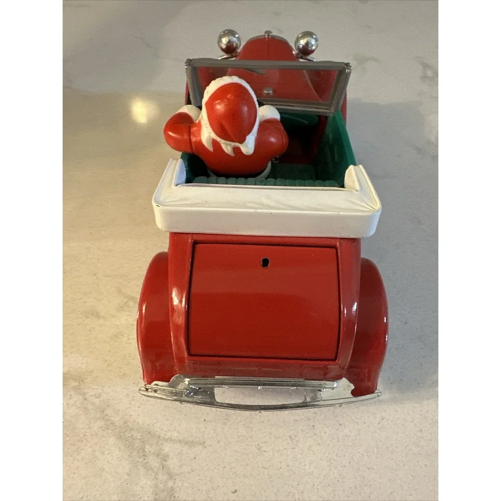THE EASTWOOD COMPANY 1928 FORD MODEL A SANTA'S ROADSTER 1/25 SCALE FOR CHRISTMAS